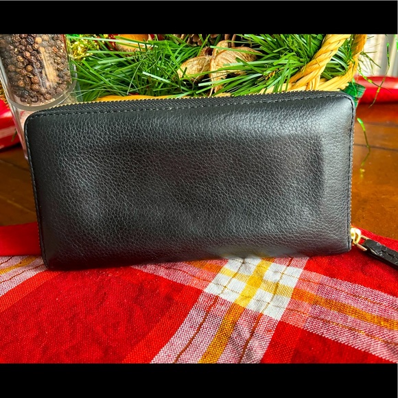 Marc Jacobs Wallet - Picture 5 of 6